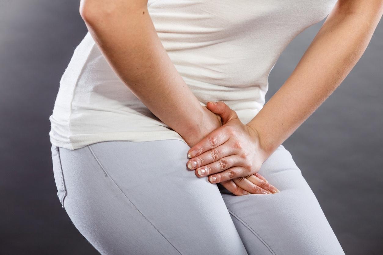 5 possíveis causas da dor ao urinar foto